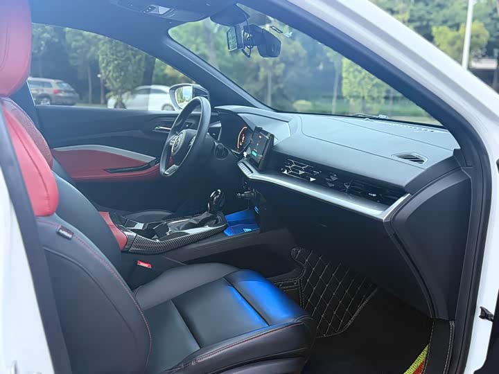 Фото 13 - MG Motor 5