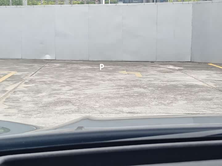 Фото 24 - Zeekr 001