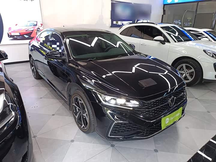 Фото 4 - Volkswagen Passat