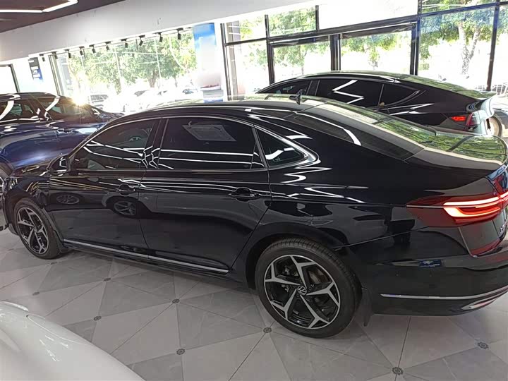 Фото 5 - Volkswagen Passat