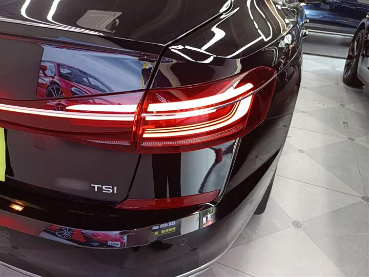 Фото 8 - Volkswagen Passat