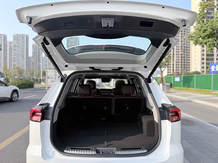 Фото 13 - Chery Tiggo 8 Pro