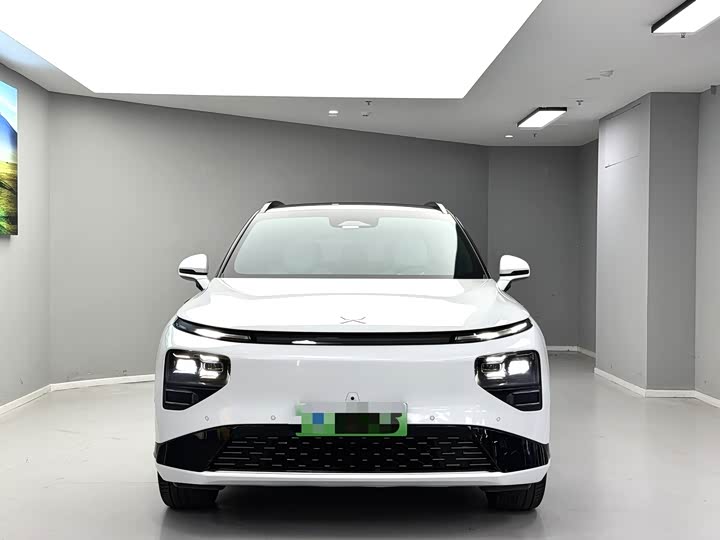 Фото 2 - XPeng G9