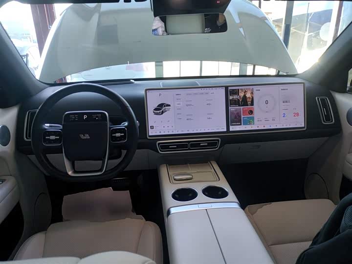 Фото 10 - LiXiang L6