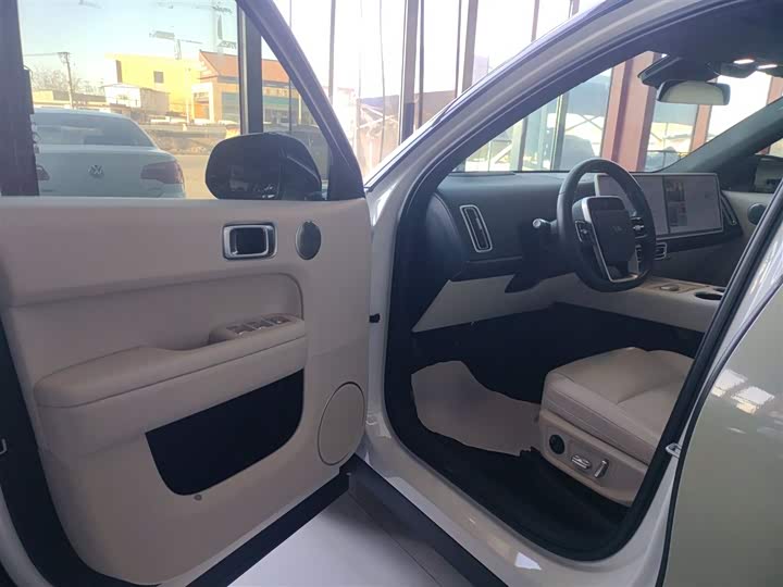 Фото 16 - LiXiang L6