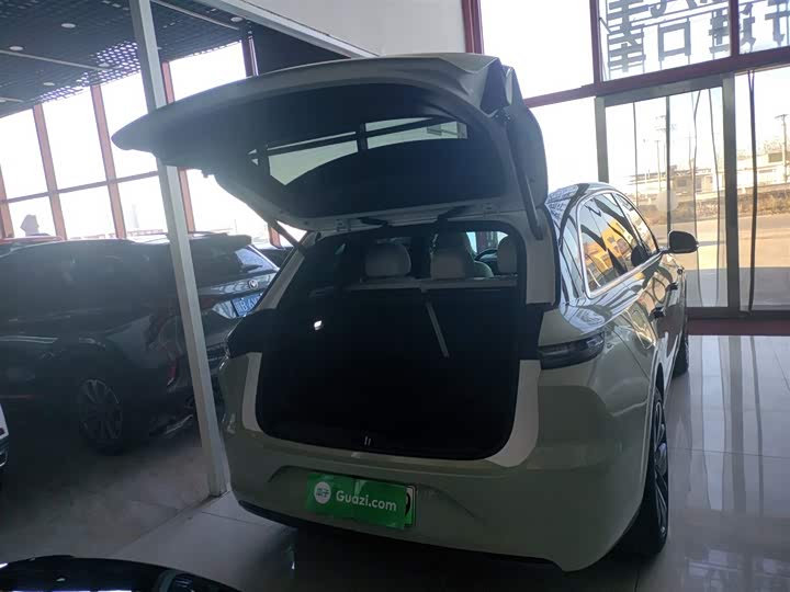 Фото 19 - LiXiang L6