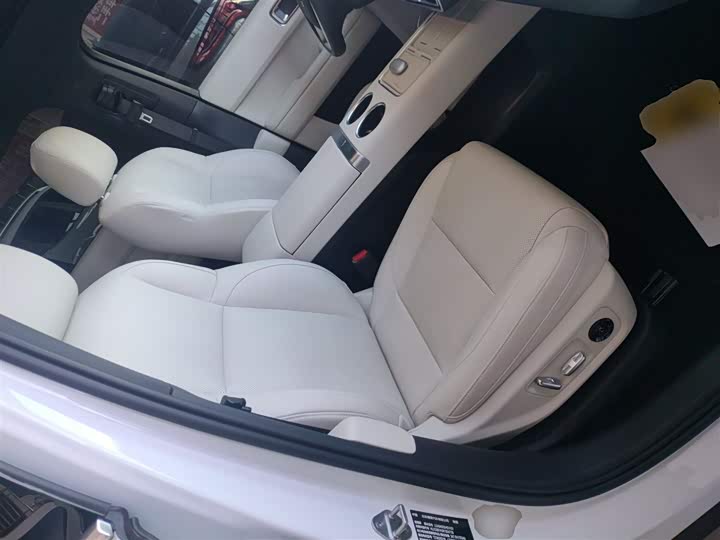 Фото 25 - LiXiang L6