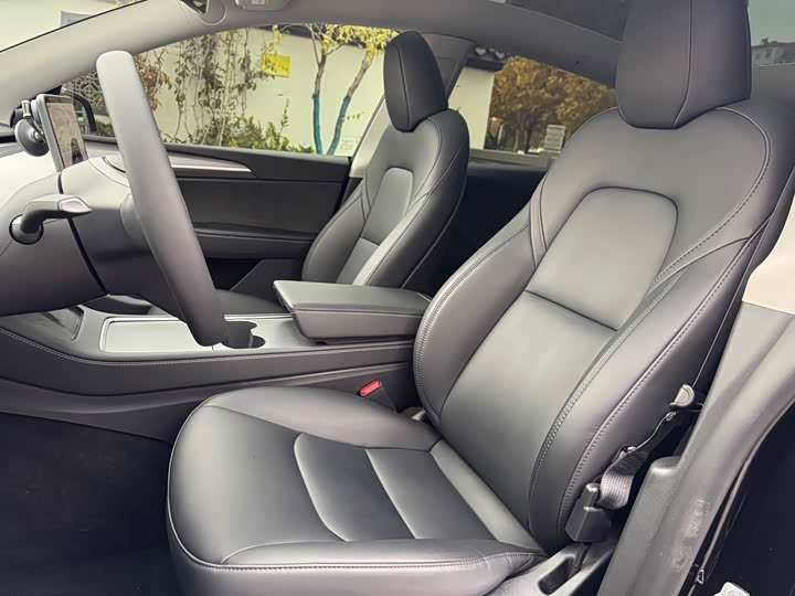 Фото 11 - Tesla Model Y