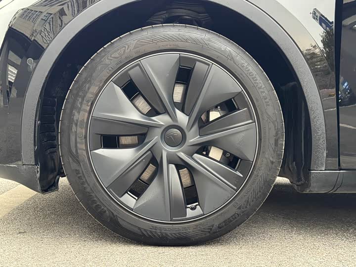 Фото 7 - Tesla Model Y