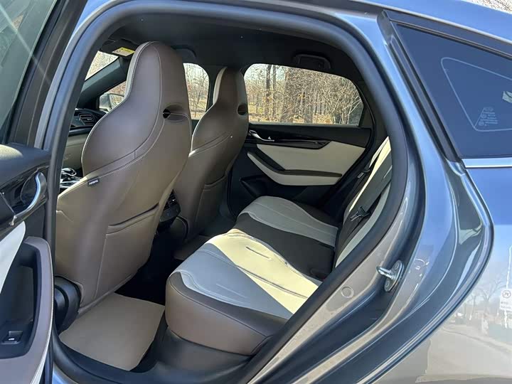 Фото 13 - BYD Qin Plus