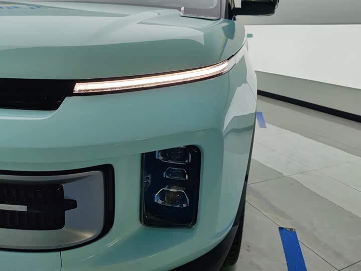 Фото 5 - Geely Icon