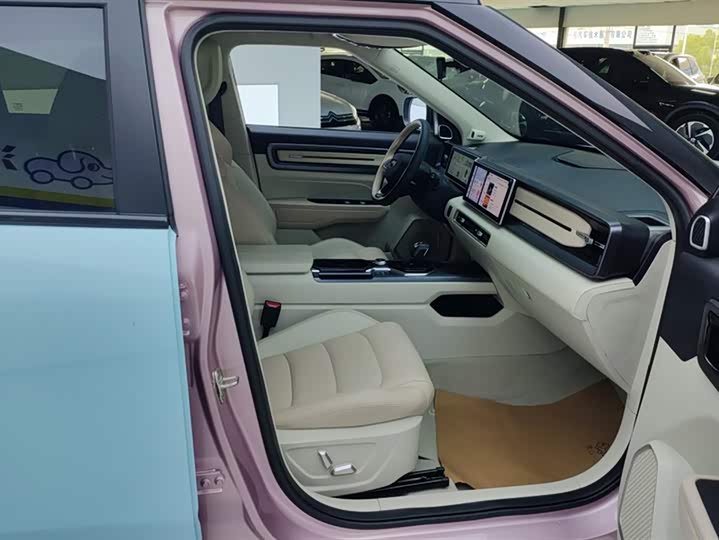 Фото 8 - Geely Icon