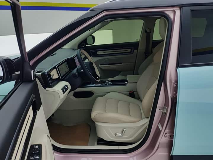 Фото 9 - Geely Icon