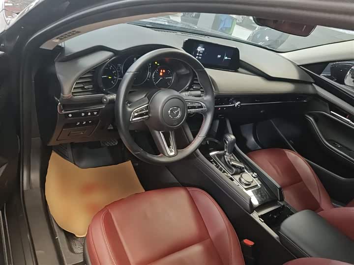 Фото 10 - Mazda 3 (Axela)