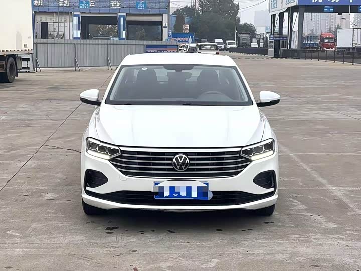 Фото 1 - Volkswagen Lavida