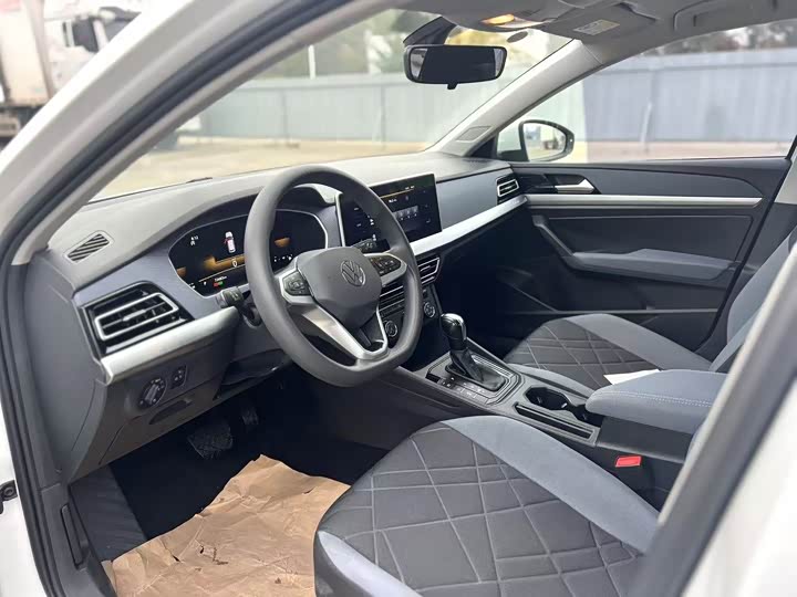 Фото 5 - Volkswagen Lavida