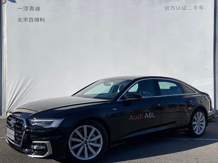 Фото 1 - Audi A6L