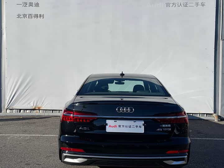 Фото 5 - Audi A6L