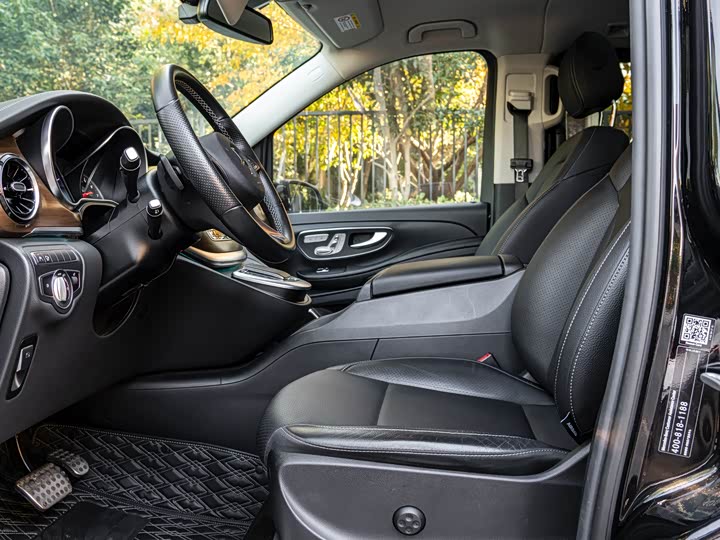 Фото 6 - Mercedes-Benz V-Class