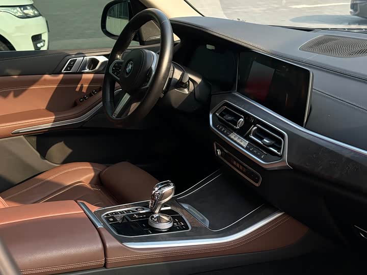 Фото 28 - BMW X5