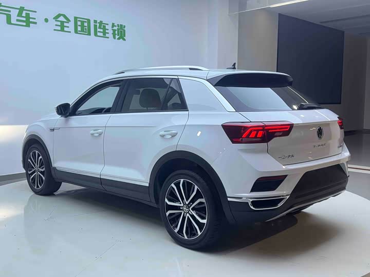 Фото 4 - Volkswagen T-Roc