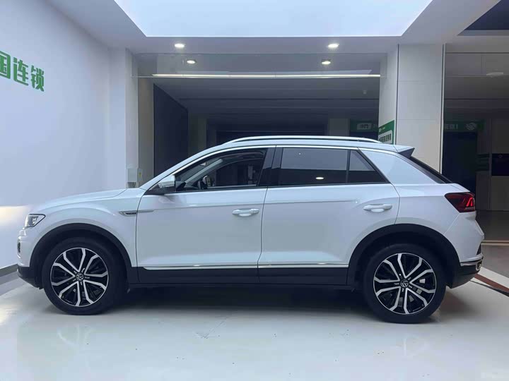 Фото 7 - Volkswagen T-Roc