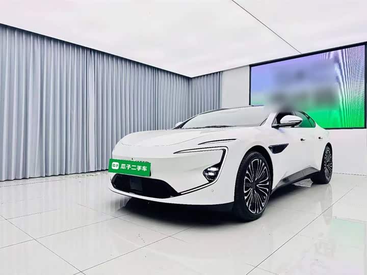 Фото 1 - Avatr 12