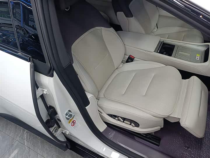 Фото 25 - Avatr 12