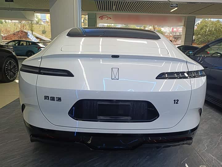 Фото 6 - Avatr 12