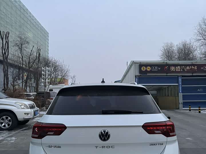 Фото 7 - Volkswagen T-Roc