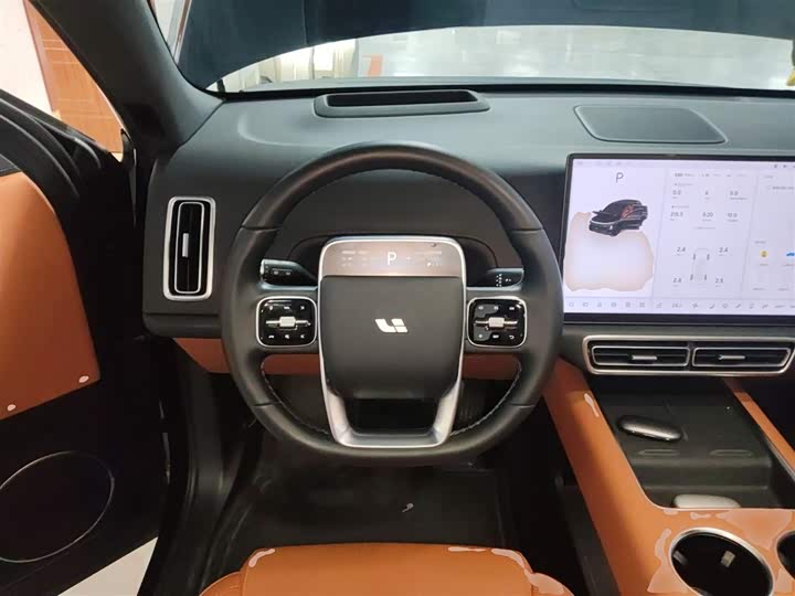 Фото 11 - LiXiang L6