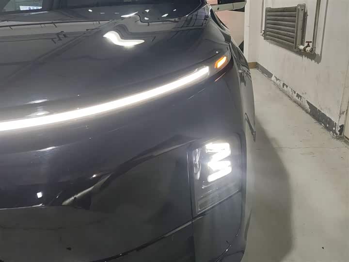 Фото 23 - LiXiang L6