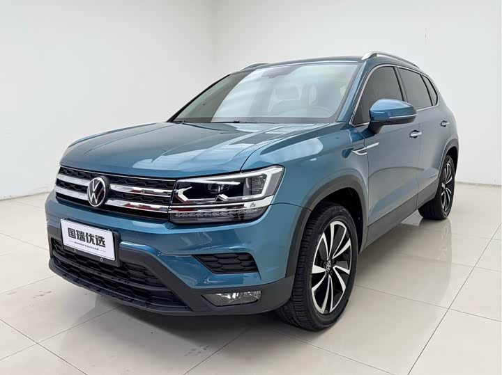 Фото 1 - Volkswagen Tharu