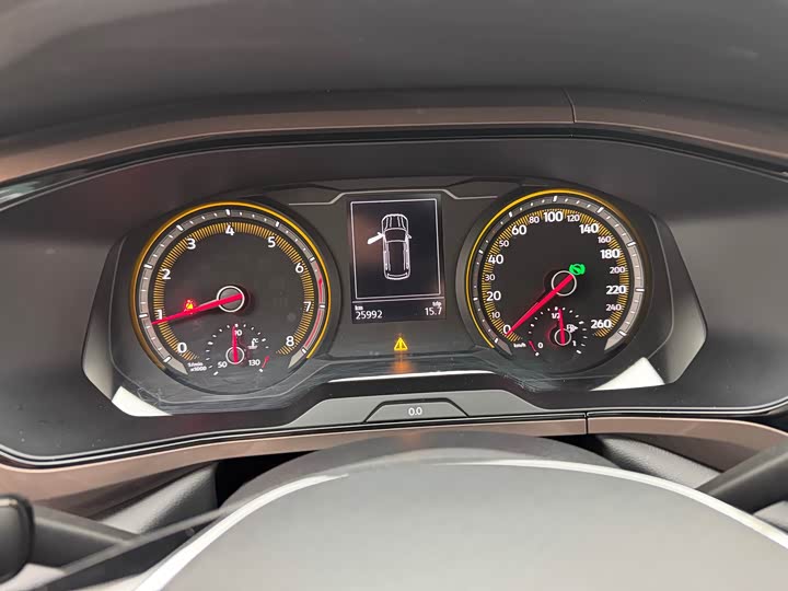 Фото 15 - Volkswagen Tharu