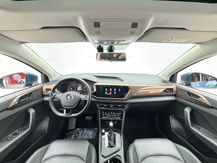 Фото 8 - Volkswagen Tharu