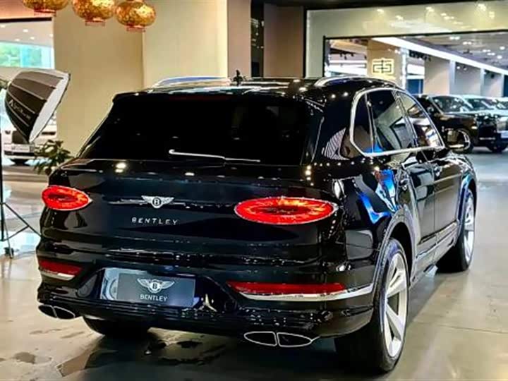 Фото 3 - Bentley Bentayga