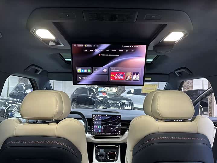 Фото 19 - Zeekr 009