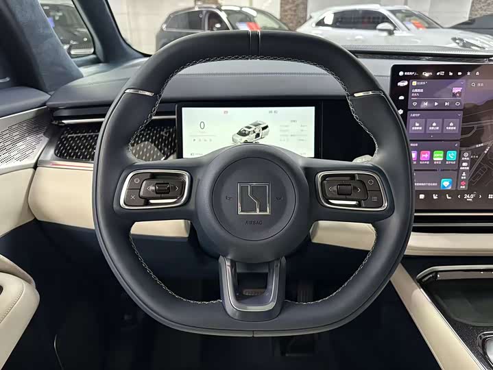 Фото 25 - Zeekr 009