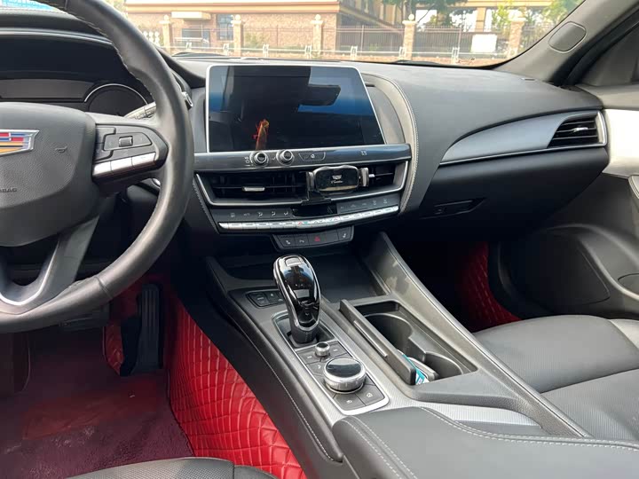 Фото 8 - Cadillac CT5