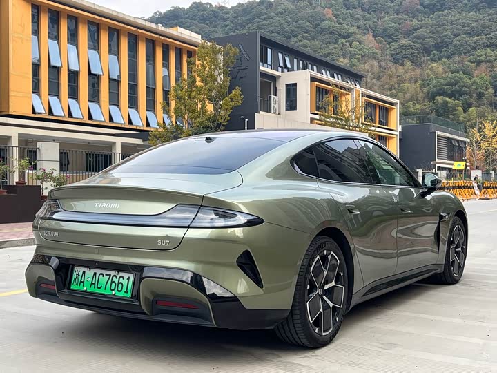 Фото 4 - Xiaomi SU7