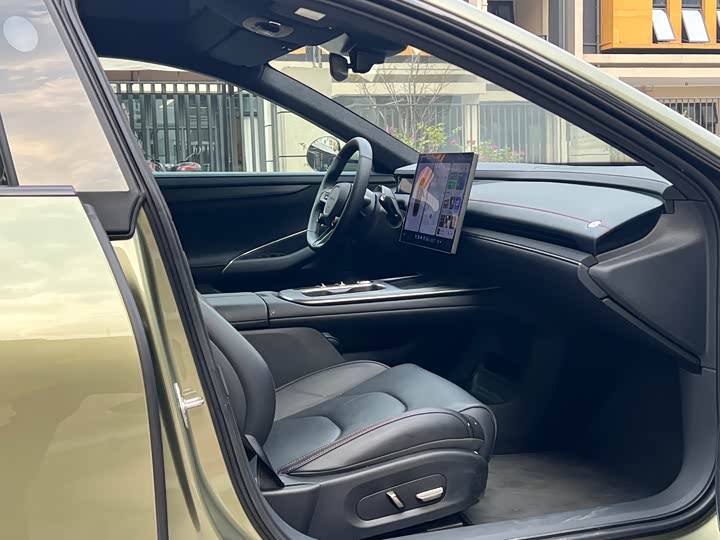 Фото 9 - Xiaomi SU7