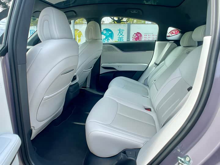 Фото 10 - XPeng G6