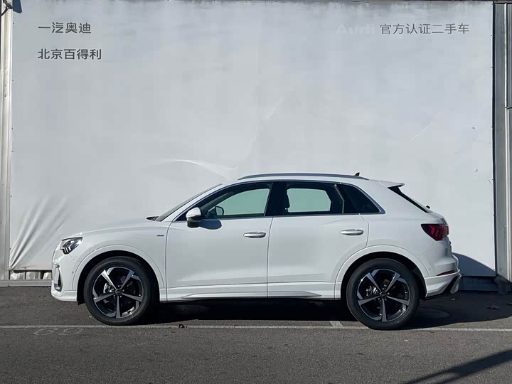 Фото 3 - Audi Q3