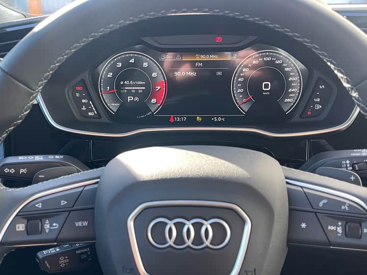 Фото 7 - Audi Q3