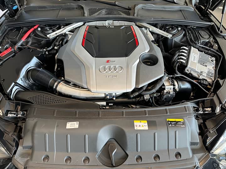 Фото 2 - Audi RS 5