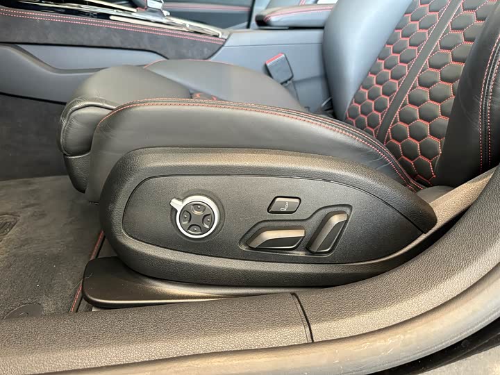 Фото 9 - Audi RS 5