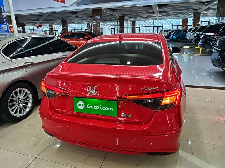 Фото 6 - Honda Civic