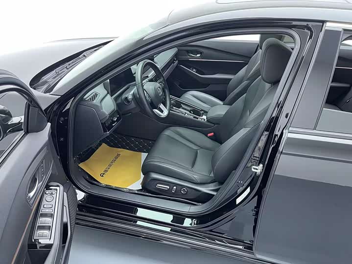 Фото 15 - Honda Accord