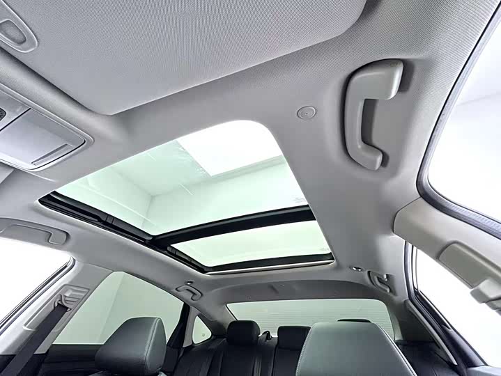 Фото 17 - Honda Accord