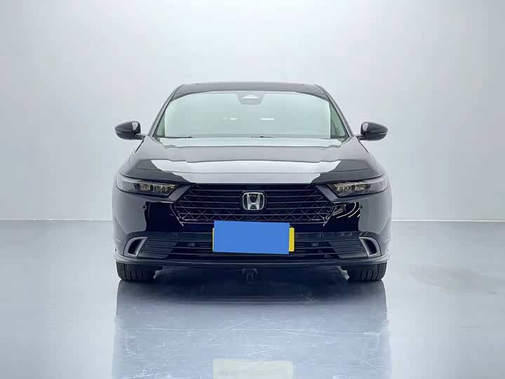 Фото 2 - Honda Accord